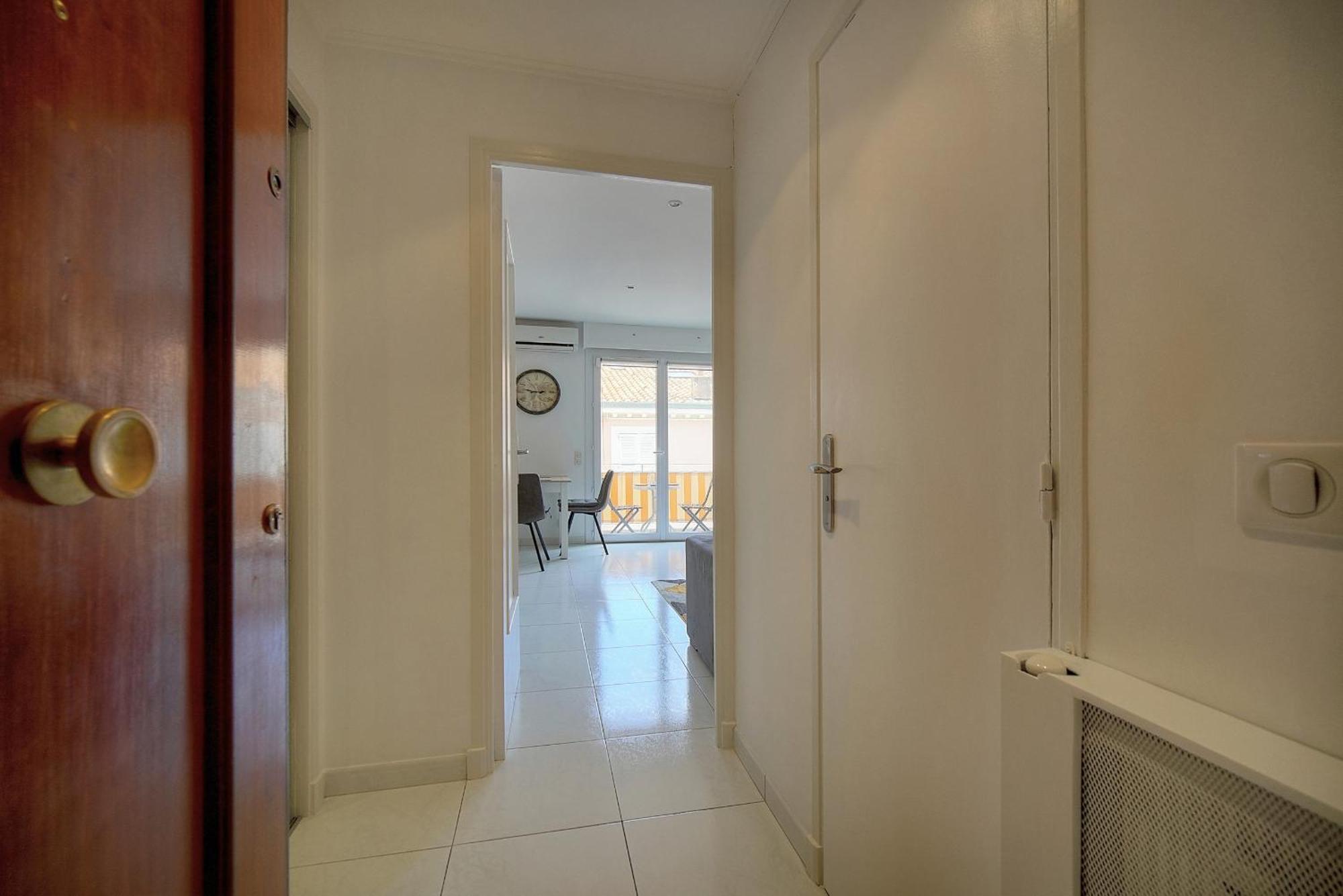 Apartment Lumineux Avec Balcon A0b207 Cannes