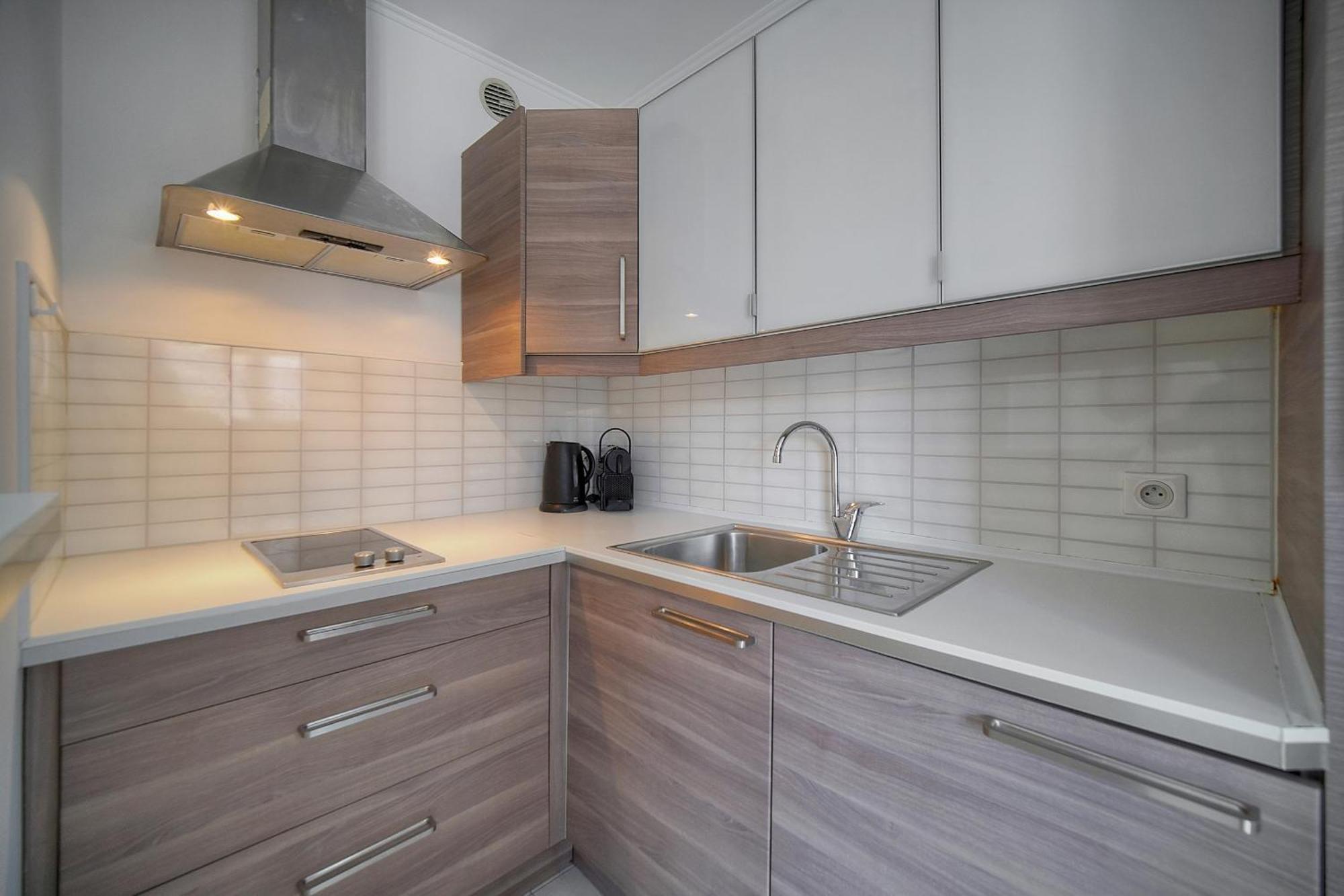 Apartment Lumineux Avec Balcon A0b207 *