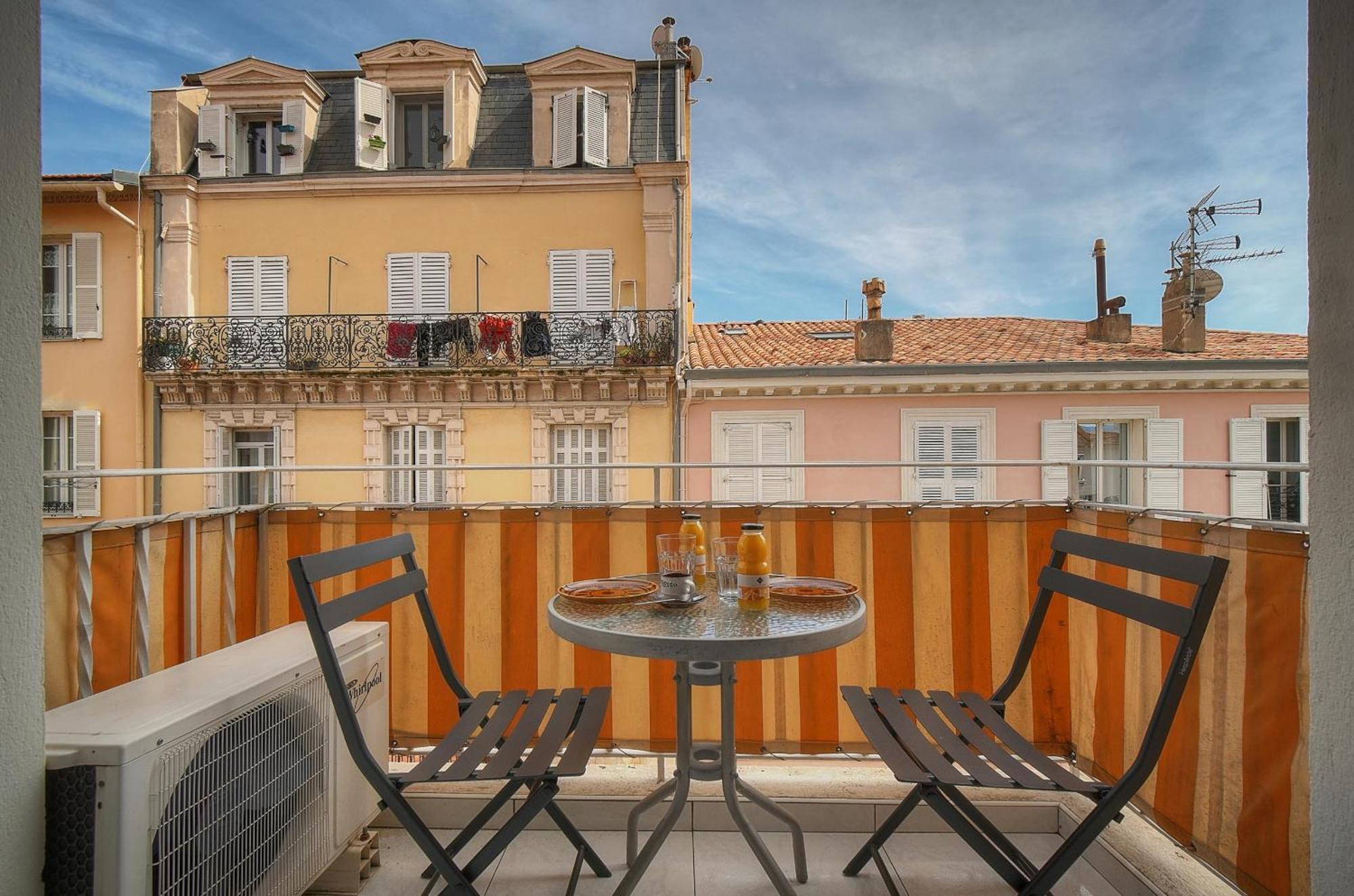 Appartamento Lumineux Avec Balcon A0b207 *